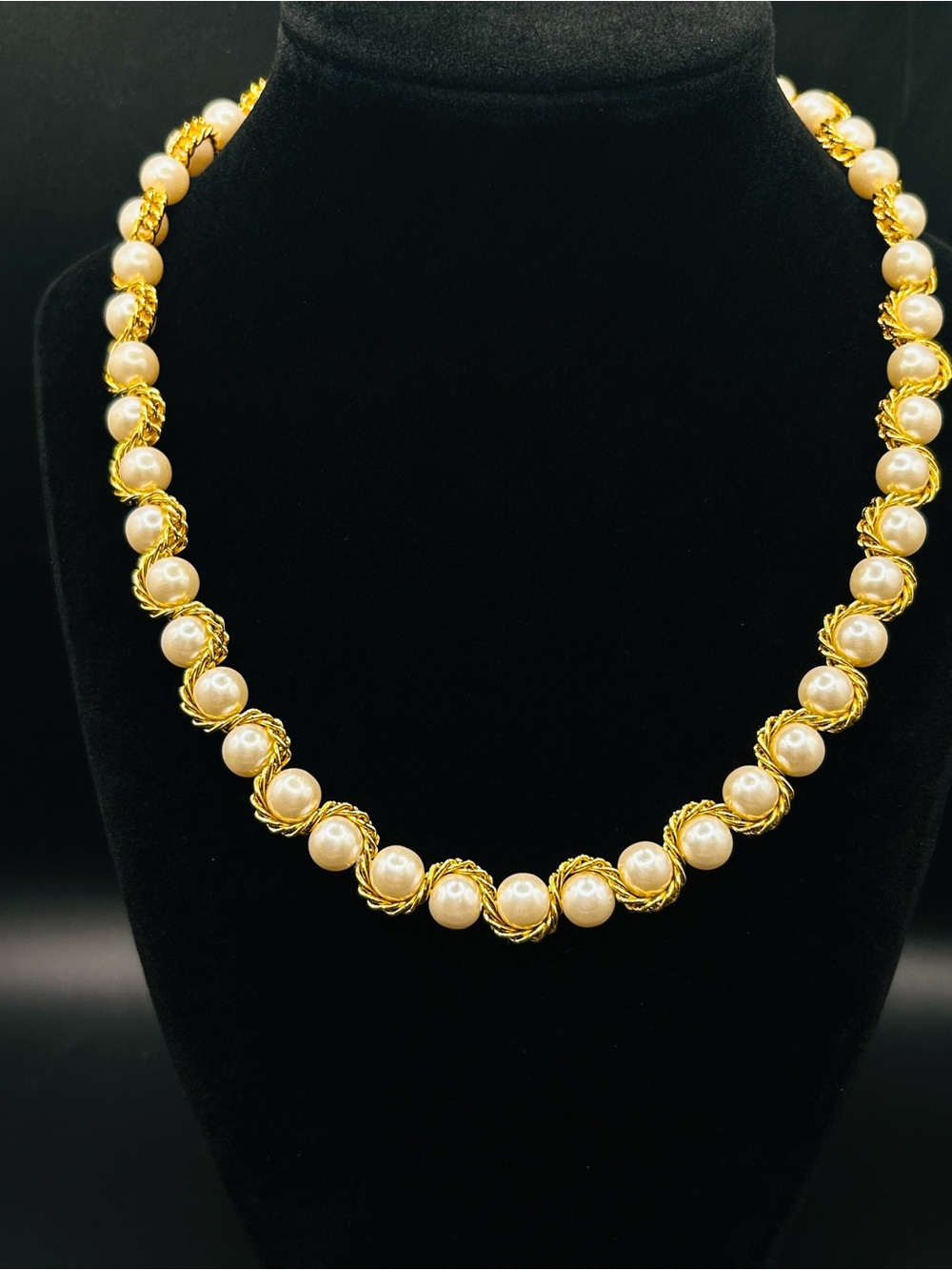 Vintage 1960s Caged Faux Pearl Necklace | Gold-Tone Twisted Rope Necklace